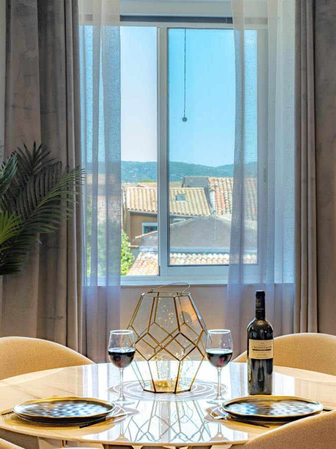 Magnifique loft / spa en face de la cathédrale ! Narbona Esterno foto